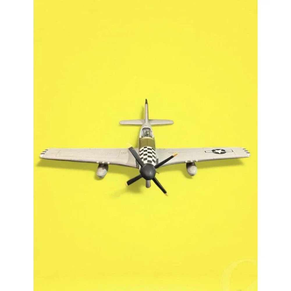 MUSTANG Model Metal Airplane P-51D Big Beautiful Doll Fighter Squadron  Desk Top